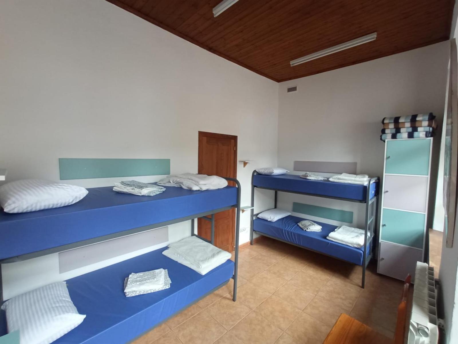 Habitacion albergue cangas de onis 4 plazas